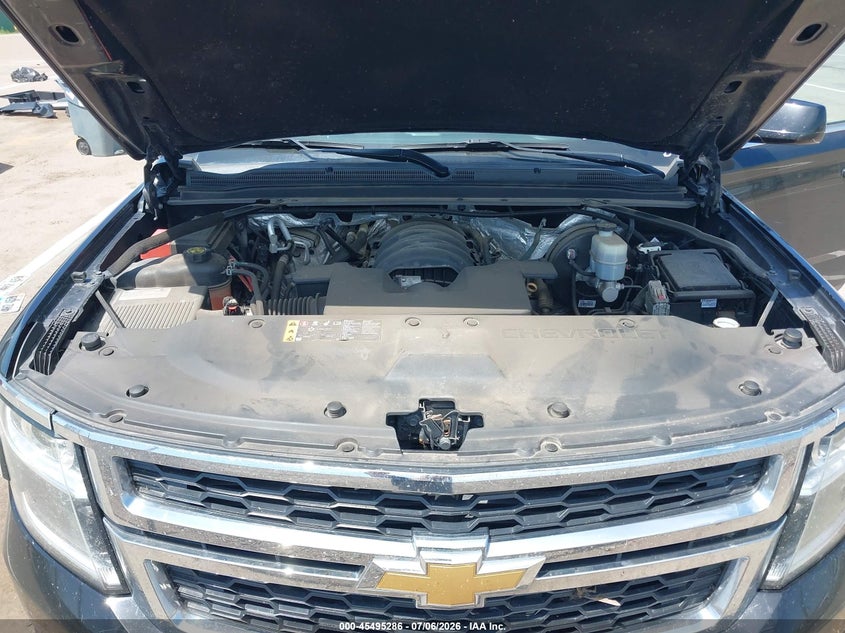 CHEVROLET SUBURBAN - zdjęcie 10