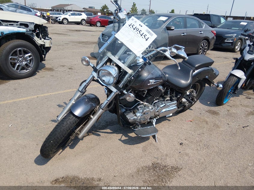 2005 YAMAHA XVS1100 auction photo 2