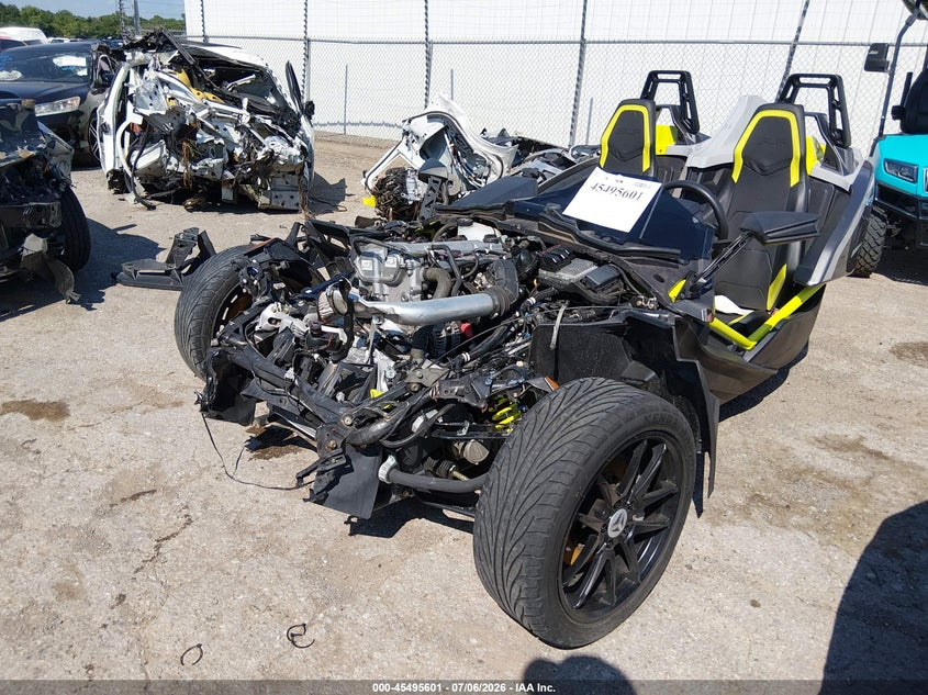 2018 POLARIS SLINGSHOT auction photo 2