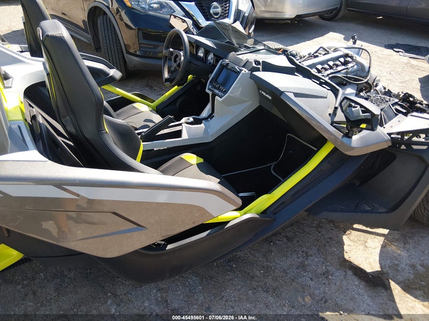 2018 POLARIS SLINGSHOT auction photo 5