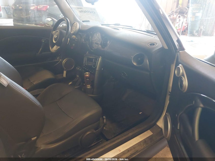 2005 MINI COOPER S auction photo 5