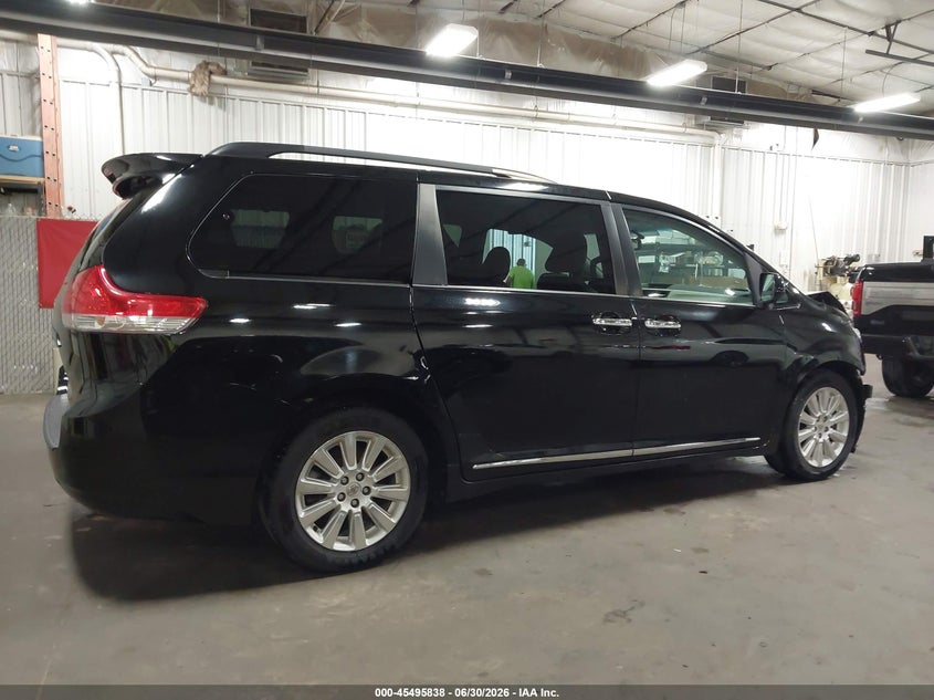 AtlanticExpress - Toyota Sienna