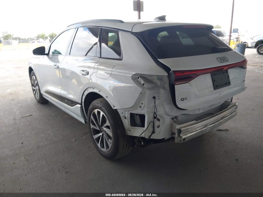 Vin: wa124bgf2sa044110, lot: 45994062, audi q6 e-tron premium plus quattro 20253