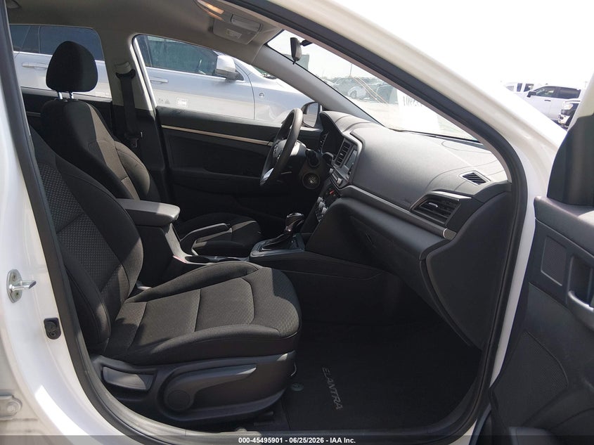 2020 HYUNDAI ELANTRA auction photo 5