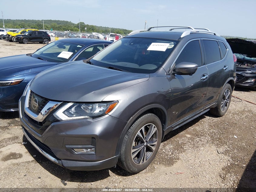 2017 NISSAN ROGUE auction photo 2
