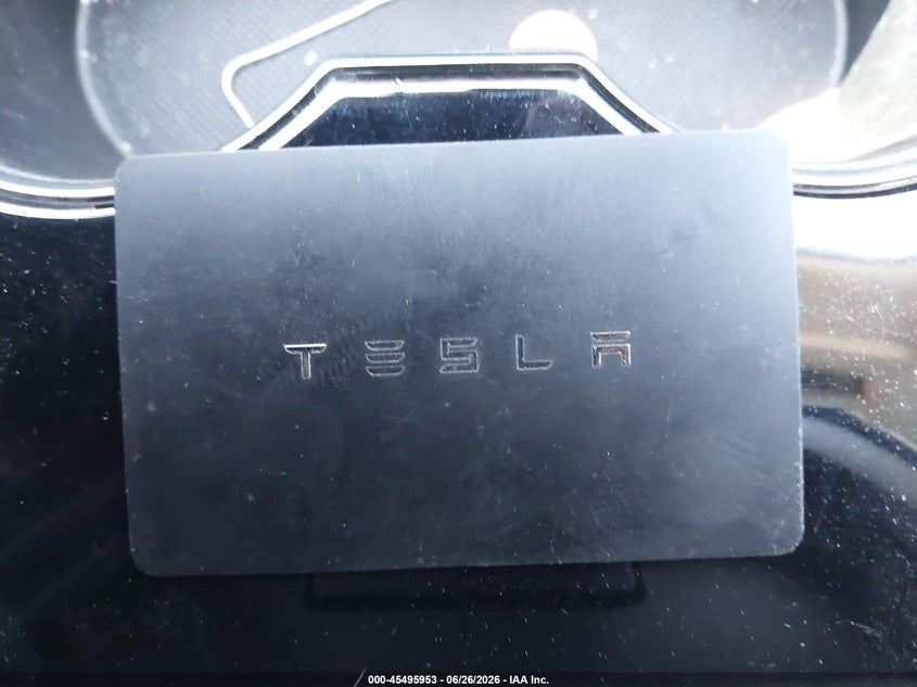 TESLA MODEL 3 - zdjęcie 10