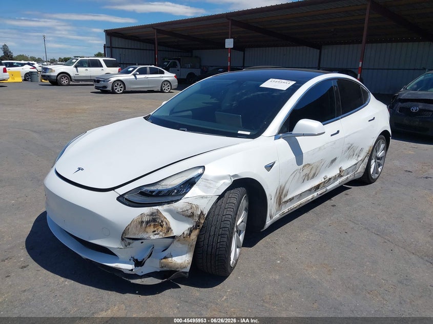 TESLA MODEL 3 - zdjęcie 6