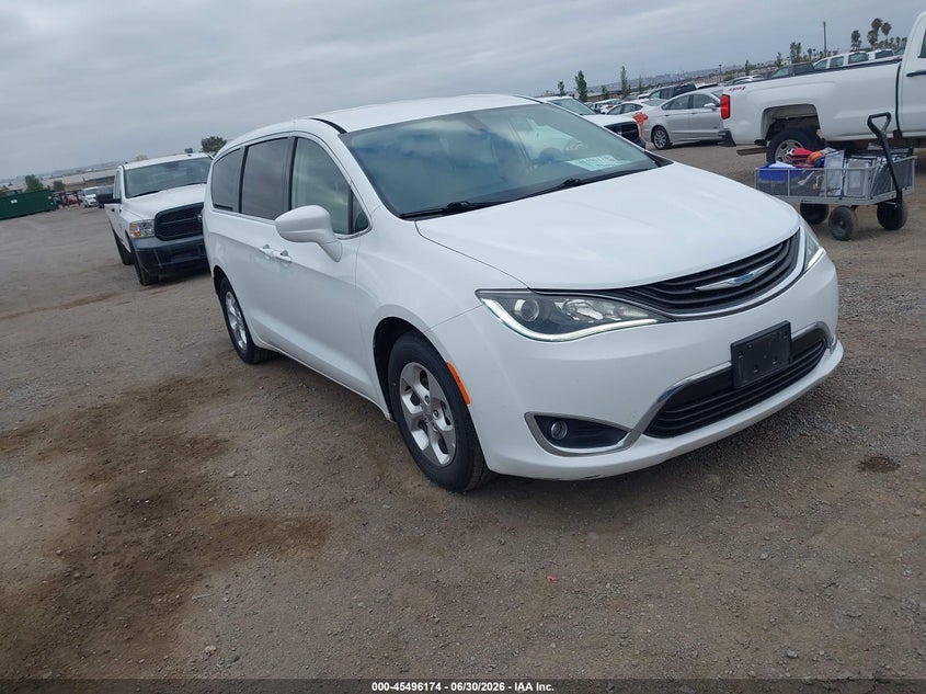 2018 Chrysler Pacifica Hybrid Touring Plus