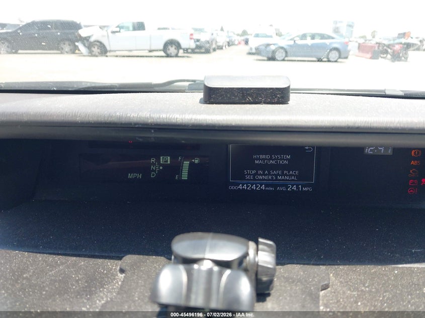 2016 TOYOTA PRIUS V auction photo 7