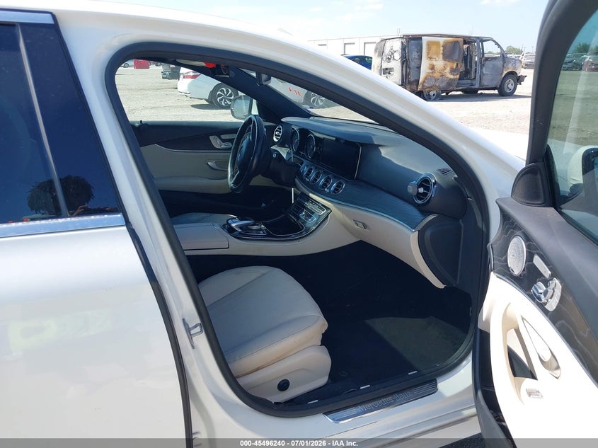 2017 MERCEDES-BENZ E 300 auction photo 5