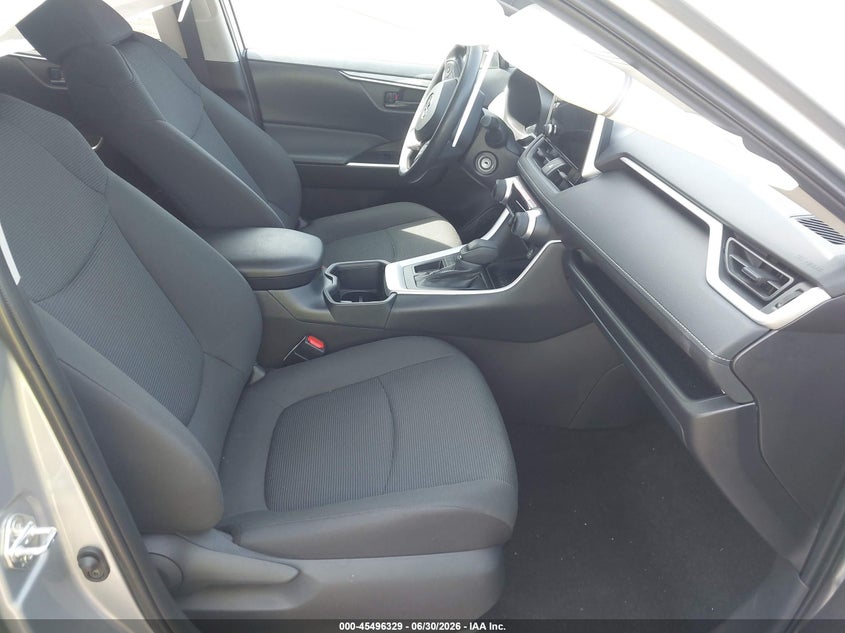 2025 TOYOTA RAV4 auction photo 5