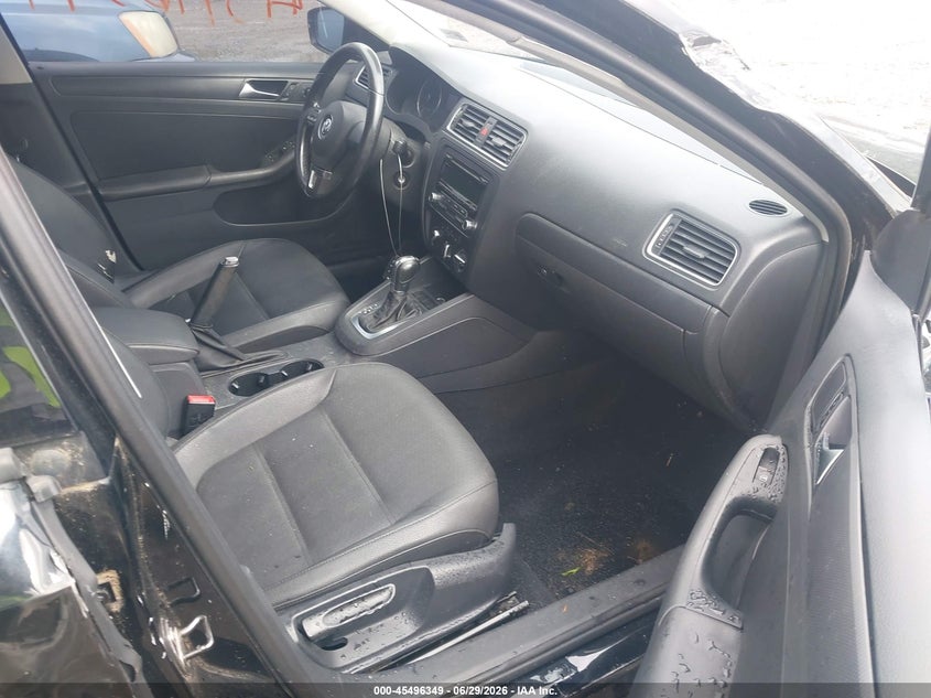 2012 VOLKSWAGEN JETTA auction photo 5