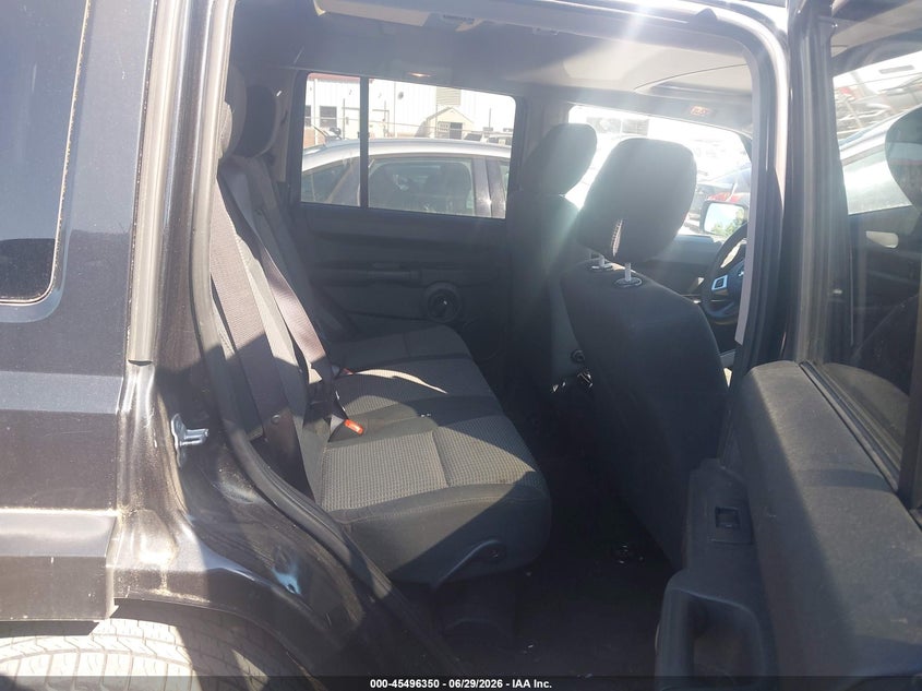 2008 Jeep Commander Sport VIN: 1J8HH48N38C223753 Lot: 45496350