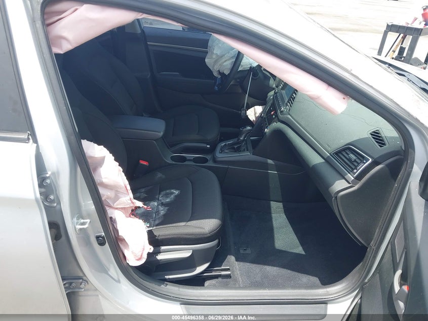 AtlanticExpress - Hyundai Elantra
