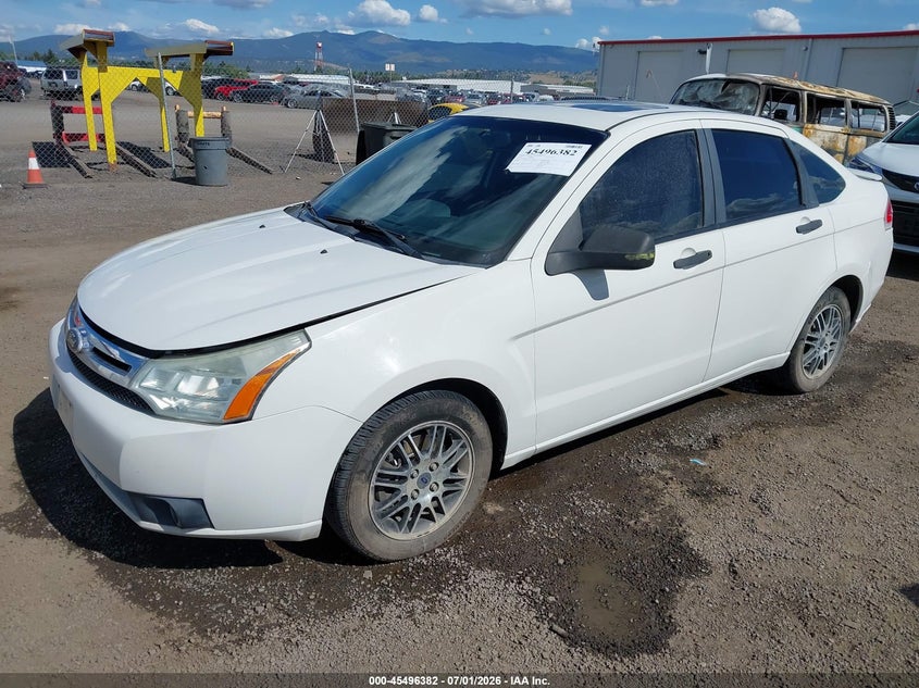2010 Ford Focus Se 1FAHP3FN9AW257536 photo 1