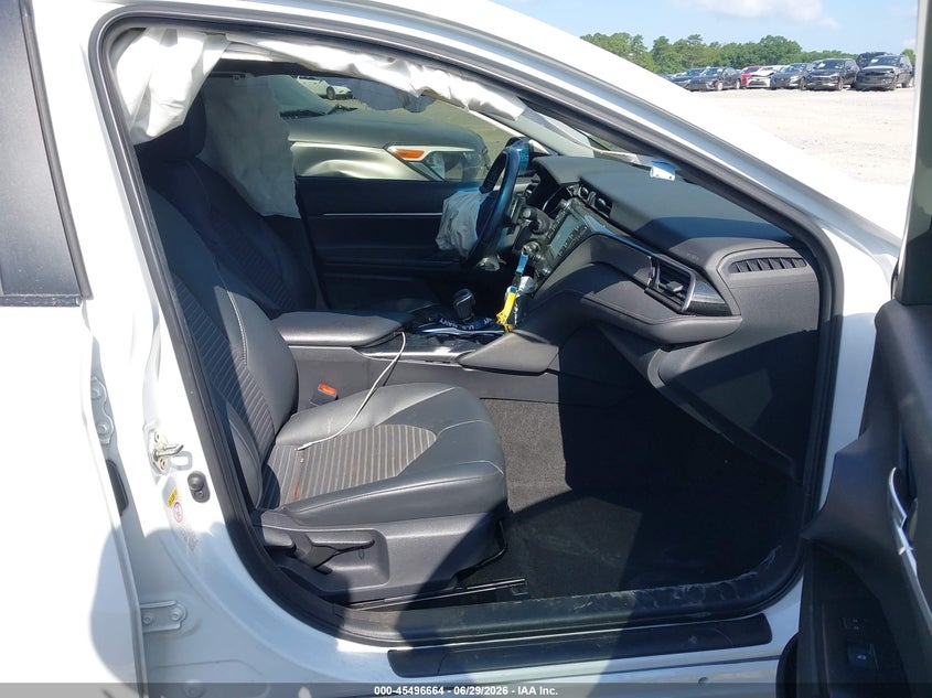 2019 TOYOTA CAMRY auction photo 5