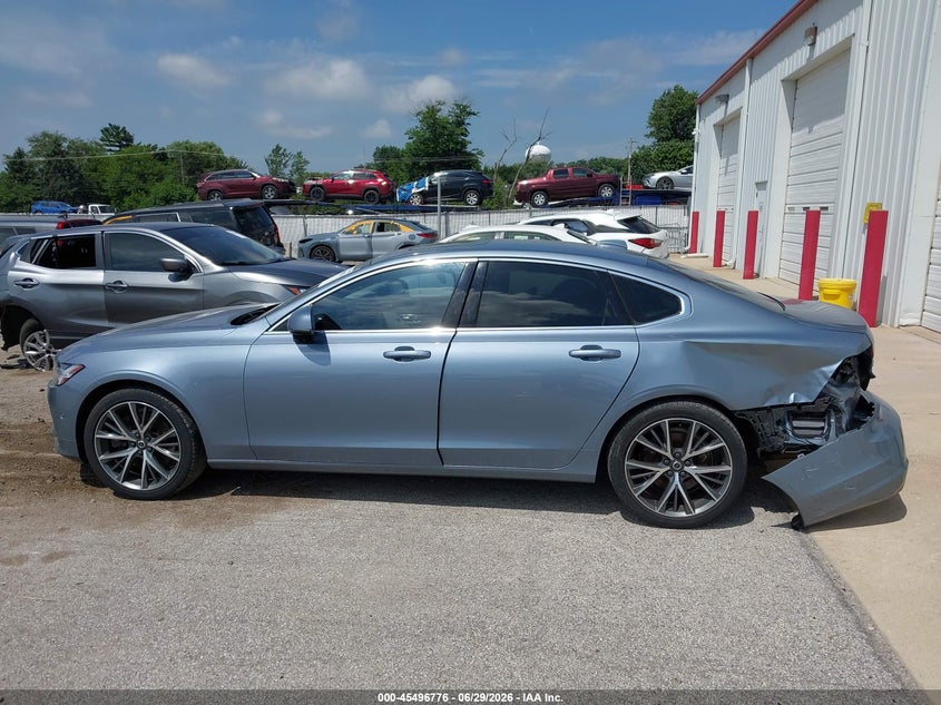 2017 Volvo S90 T6 Momentum VIN: YV1A22MK1H1015922 Lot: 45496776