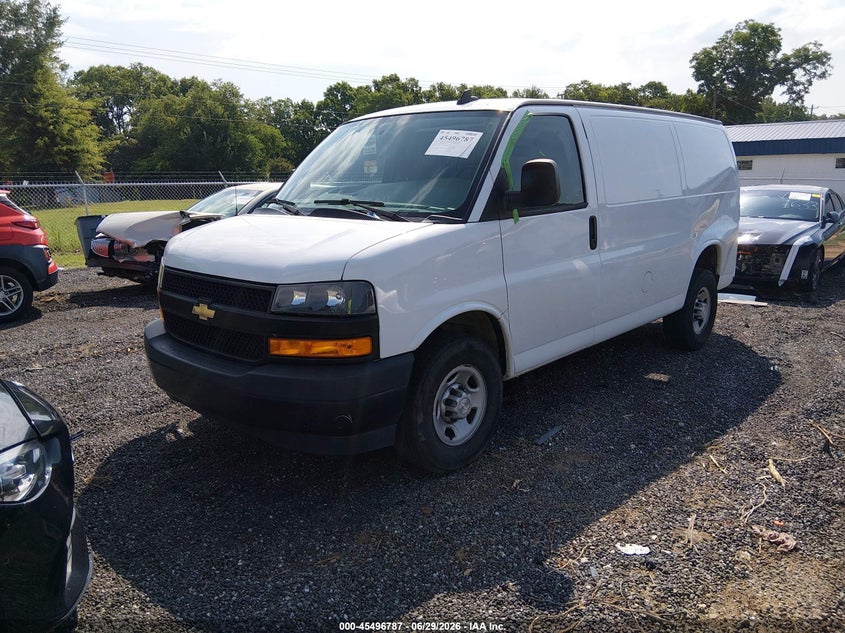 2018 Chevrolet Express, Удар сзади, IAAI, VIN 1GCWGAFP7J1244532 — фото 2