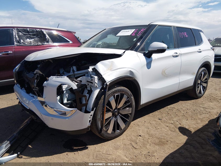 2026 Mitsubishi Outlander Le 2.5 2wd/Se 2.5 2wd JA4J3VAB0TZ044504 photo 1