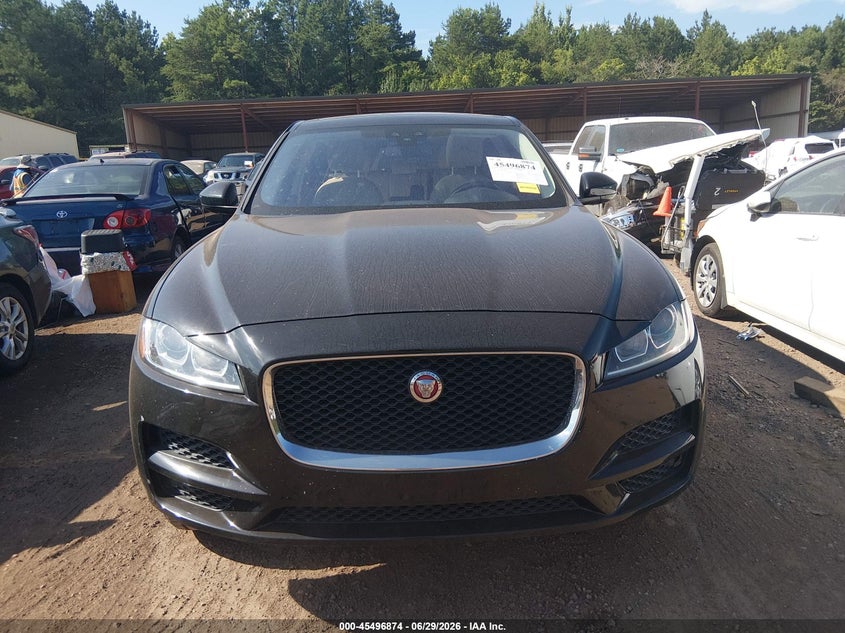 JAGUAR F-PACE - zdjęcie 13