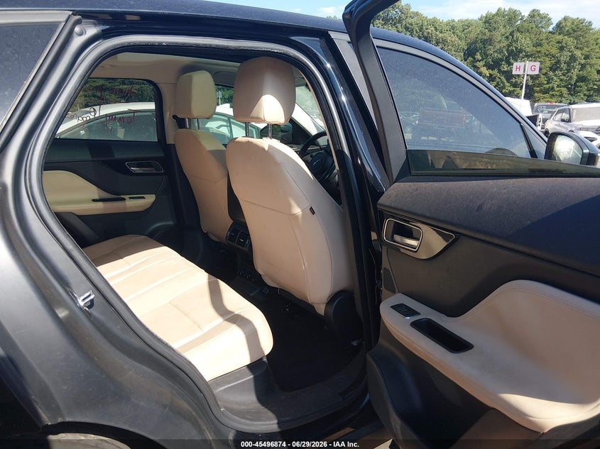 2018 JAGUAR F-PACE auction photo 8