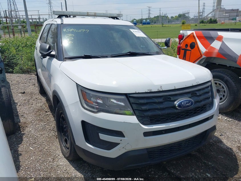 Vin: 1fm5k8ar1jgc55997, lot: 45995097, ford police interceptor utility 2018 img_1