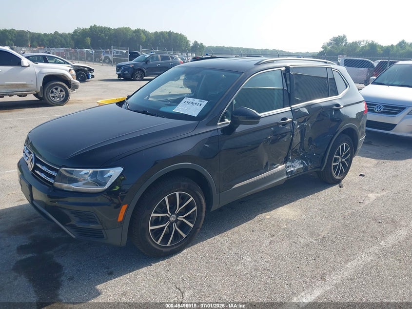 VOLKSWAGEN TIGUAN 2021 VIN 3VV2B7AX8MM100567