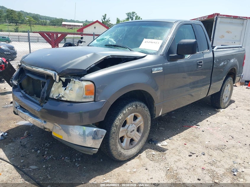 2004 Ford F-150, Front End, IAAI, VIN 1FTRF12W44NB59447 — photo 2