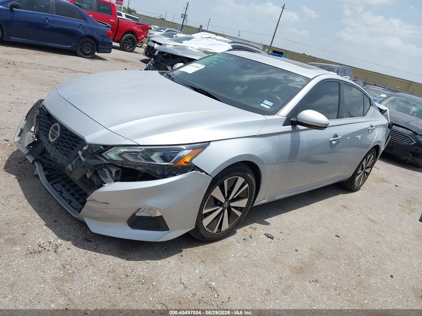 2022 NISSAN ALTIMA auction photo 2
