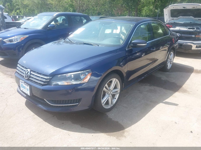 2014 Volkswagen Passat, Right Side, IAAI, VIN 1VWBN7A36EC100344 — photo 2