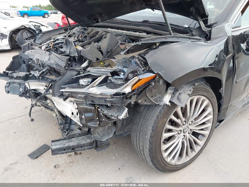 2019 TOYOTA AVALON auction photo 6