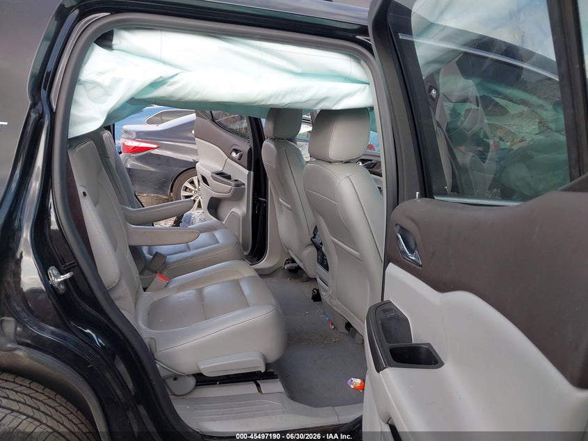2019 GMC ACADIA auction photo 8