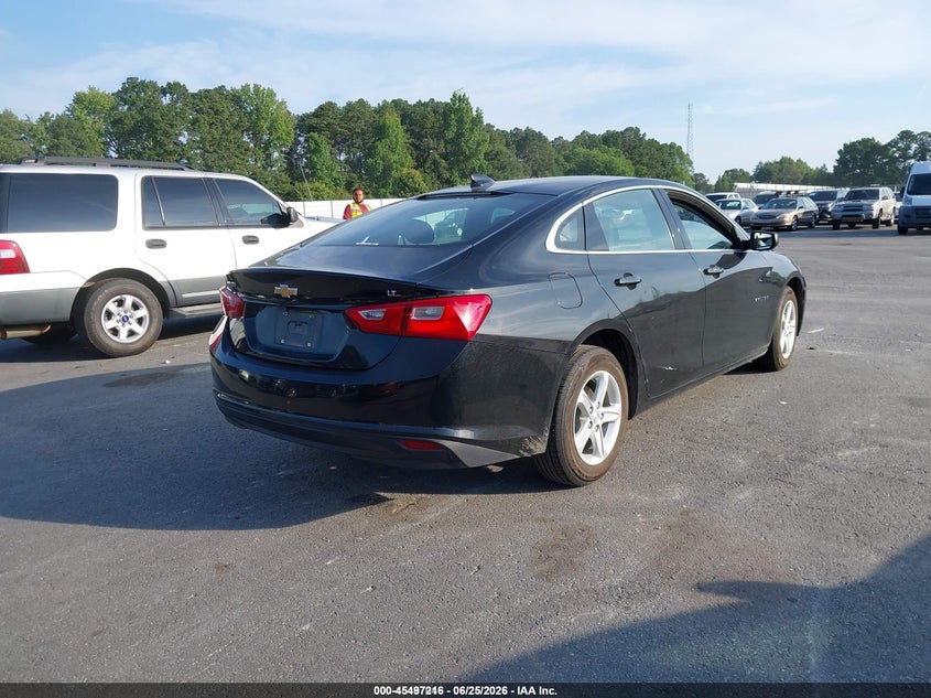 2024 CHEVROLET MALIBU auction photo 4