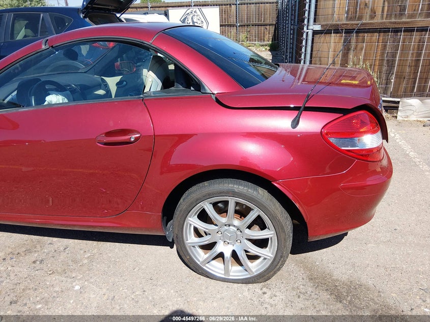 2005 Mercedes-Benz Slk 350 VIN: WDBWK56F85F047843 Lot: 45497266