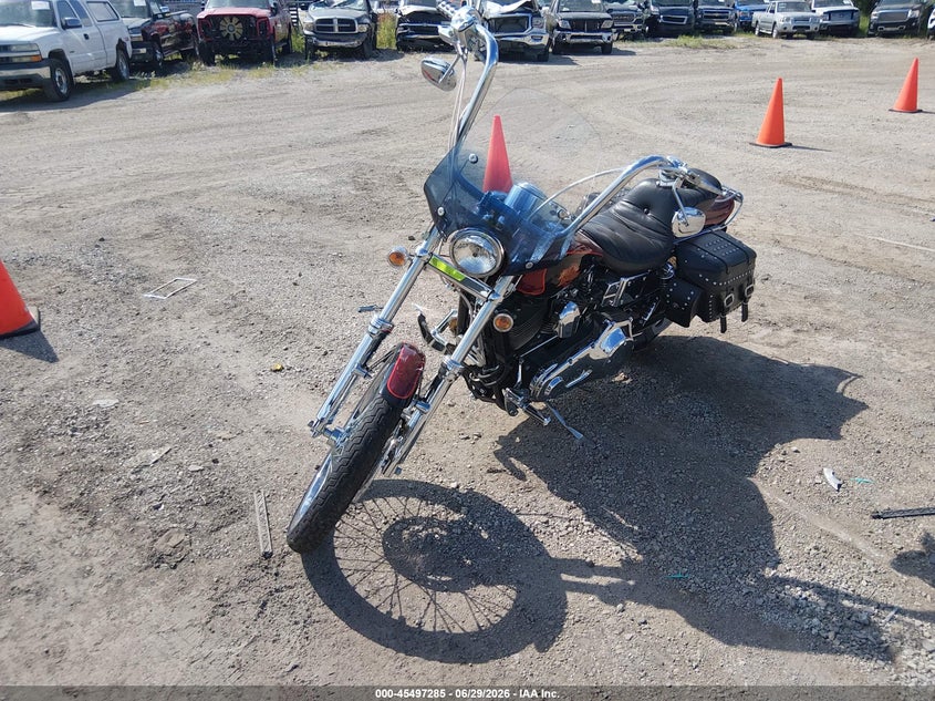 2000 HARLEY-DAVIDSON FXDWG auction photo 2