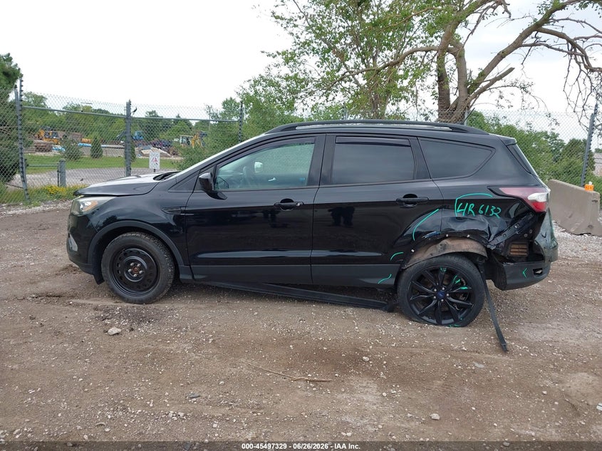 VIN 1FMCU9GD2JUA18584 2018 FORD ESCAPE SE