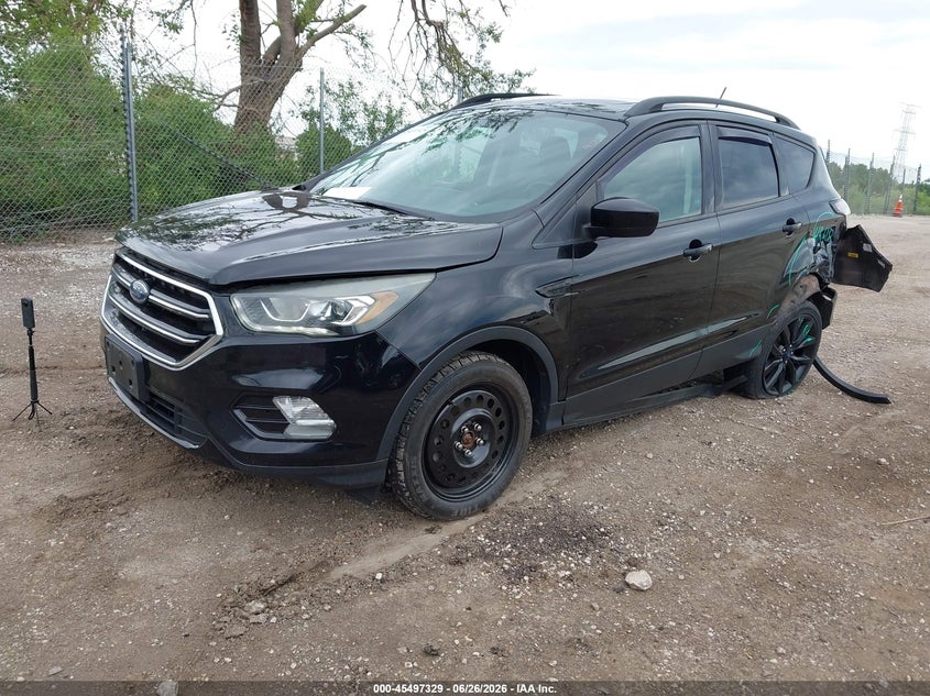 VIN 1FMCU9GD2JUA18584 2018 FORD ESCAPE SE