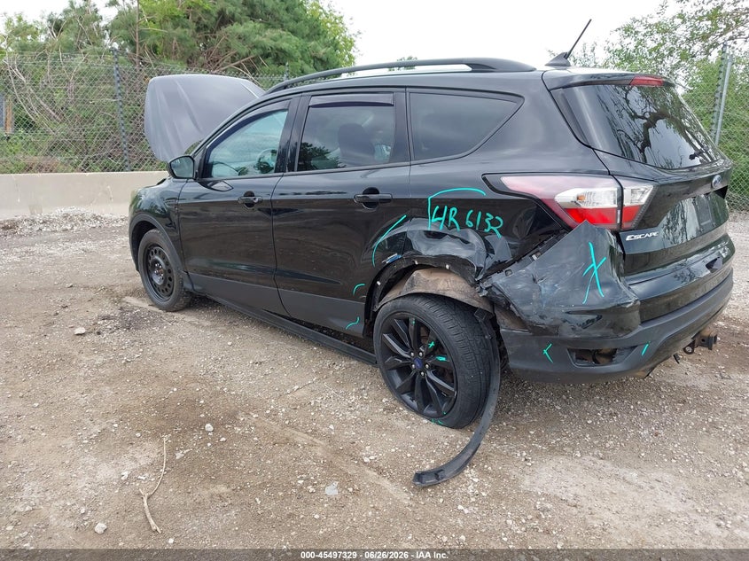 VIN 1FMCU9GD2JUA18584 2018 FORD ESCAPE SE