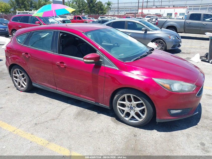 Vin: 1fadp3k27fl256727, lot: 45995532, ford focus se 2015 img_1