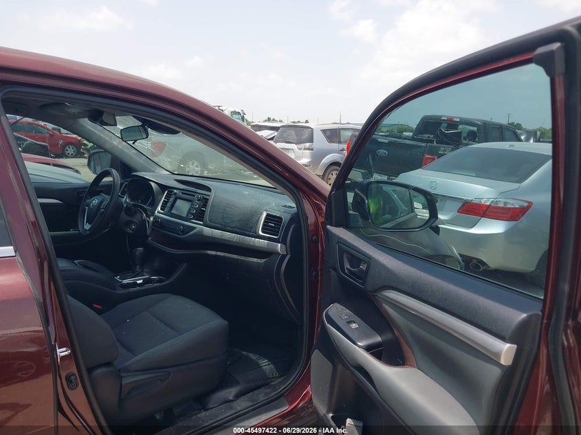 2019 TOYOTA HIGHLANDER auction photo 5