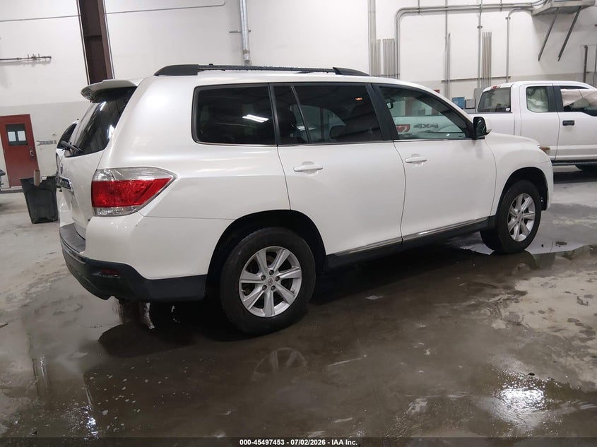 2012 TOYOTA HIGHLANDER auction photo 4