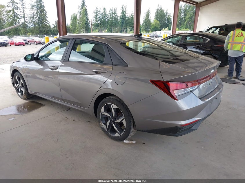 2023 HYUNDAI ELANTRA auction photo 3