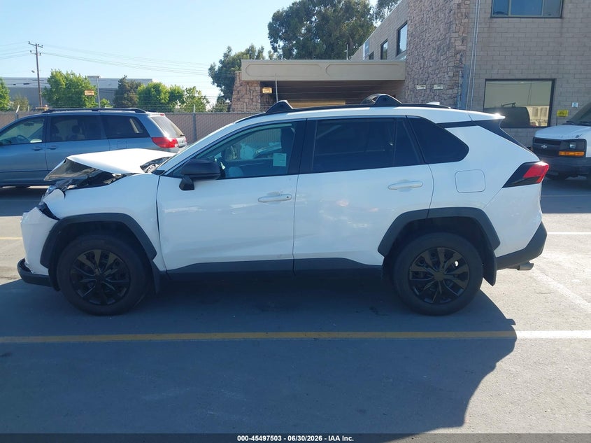 AtlanticExpress - Toyota RAV4
