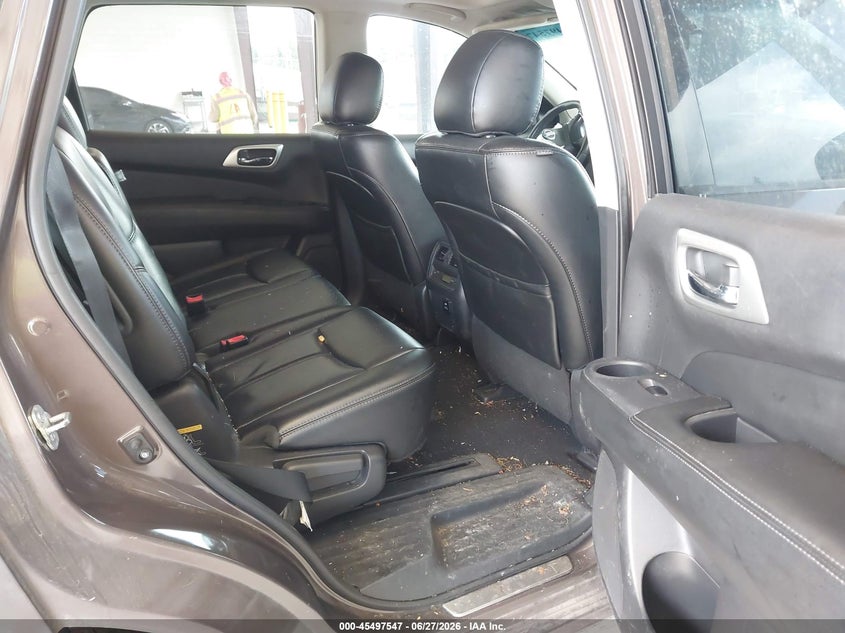AtlanticExpress - Nissan Pathfinder