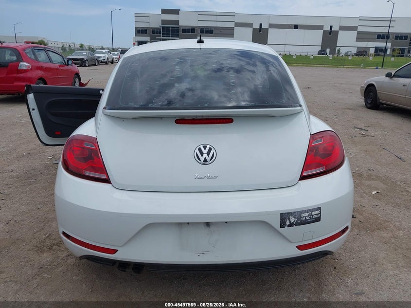 2018 Volkswagen Beetle 2.0T Coast/2.0T S VIN: 3VWFD7AT1JM714862 Lot: 45497569