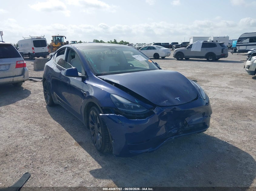 TESLA MODEL Y - zdjęcie 1