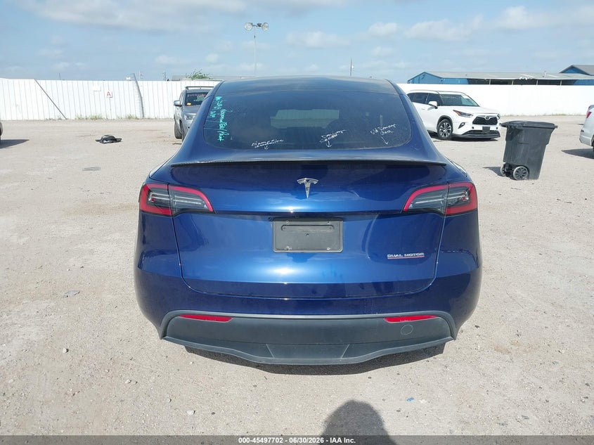 TESLA MODEL Y - zdjęcie 15