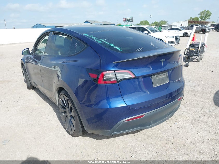TESLA MODEL Y - zdjęcie 3