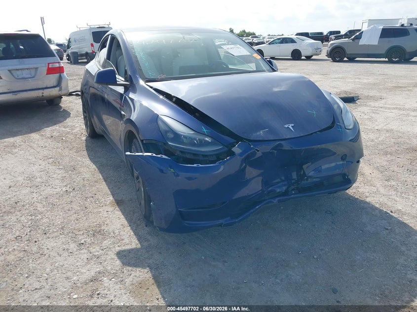 TESLA MODEL Y - zdjęcie 6