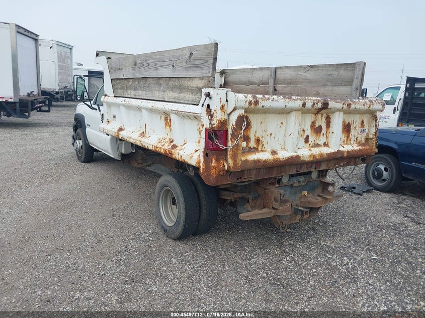 2005 CHEVROLET SILVERADO 3500 CHASSIS auction photo 3